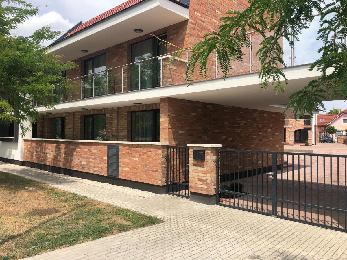 Castellum Apartmanhaz 귤러 외부 사진