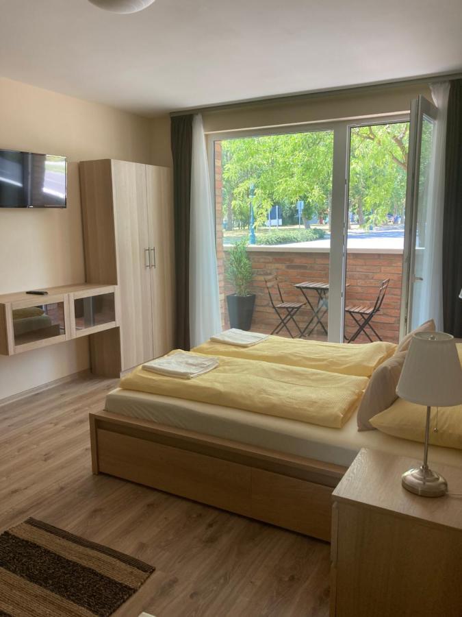Castellum Apartmanhaz 귤러 외부 사진