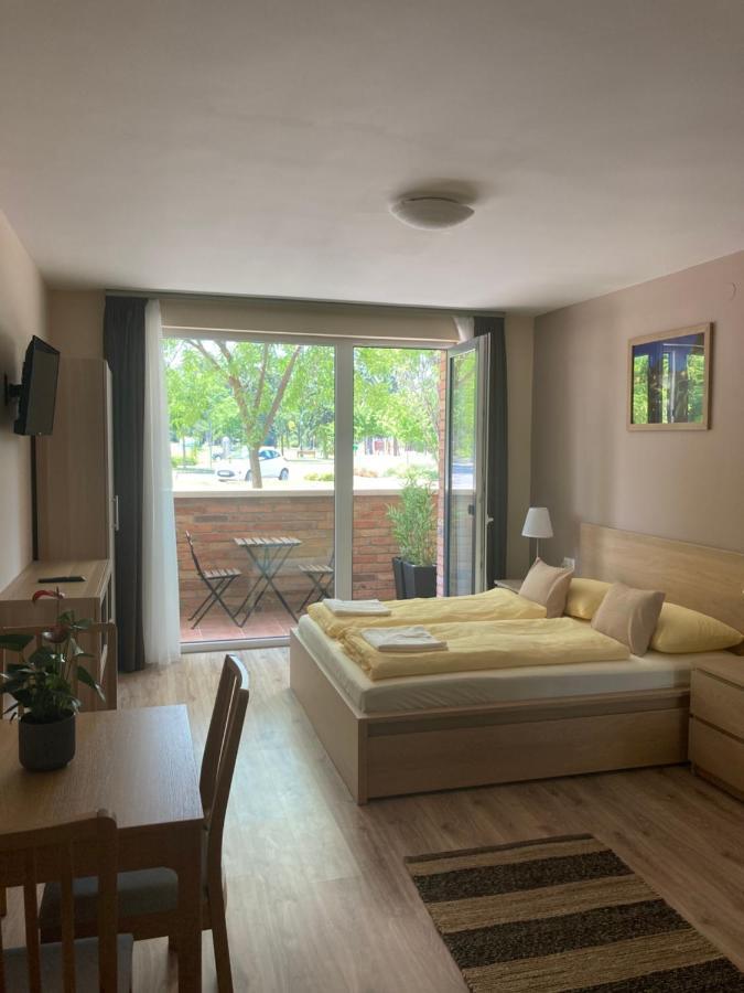 Castellum Apartmanhaz 귤러 외부 사진
