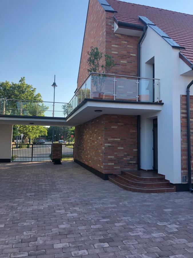 Castellum Apartmanhaz 귤러 외부 사진