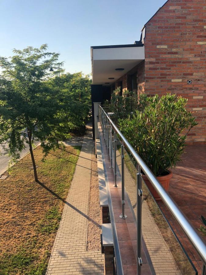 Castellum Apartmanhaz 귤러 외부 사진