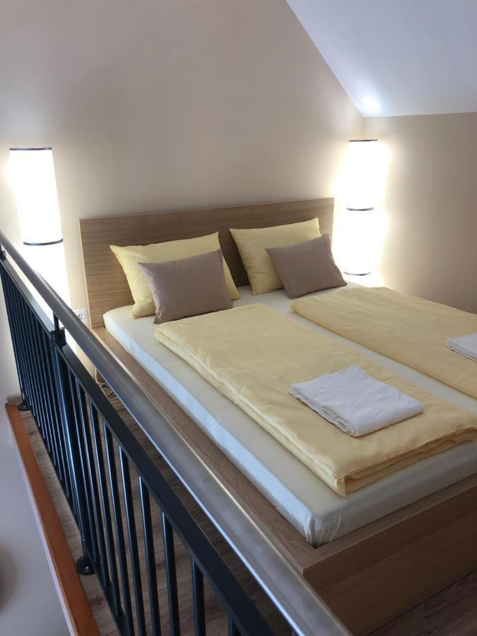 Castellum Apartmanhaz 귤러 외부 사진