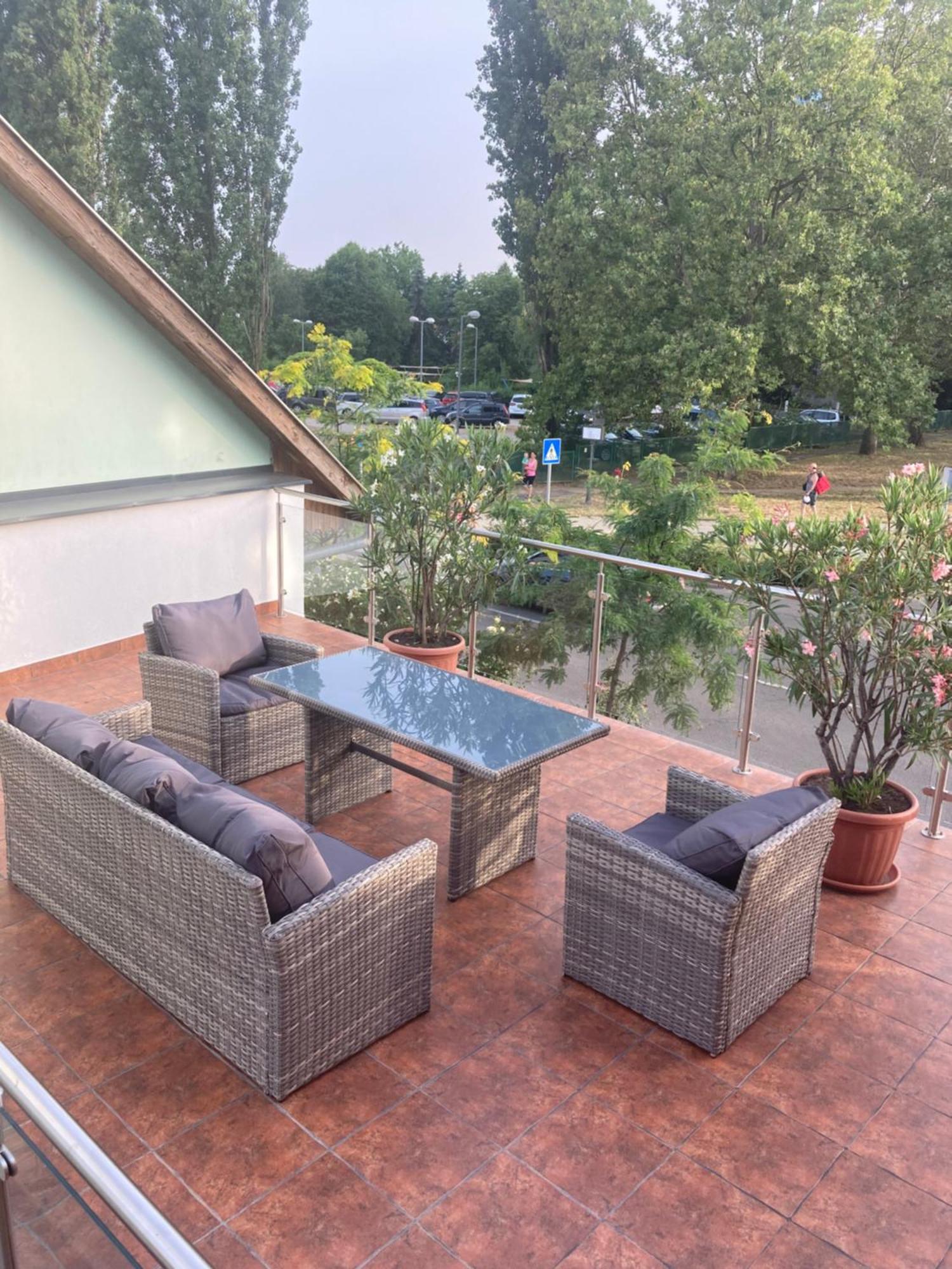 Castellum Apartmanhaz 귤러 외부 사진
